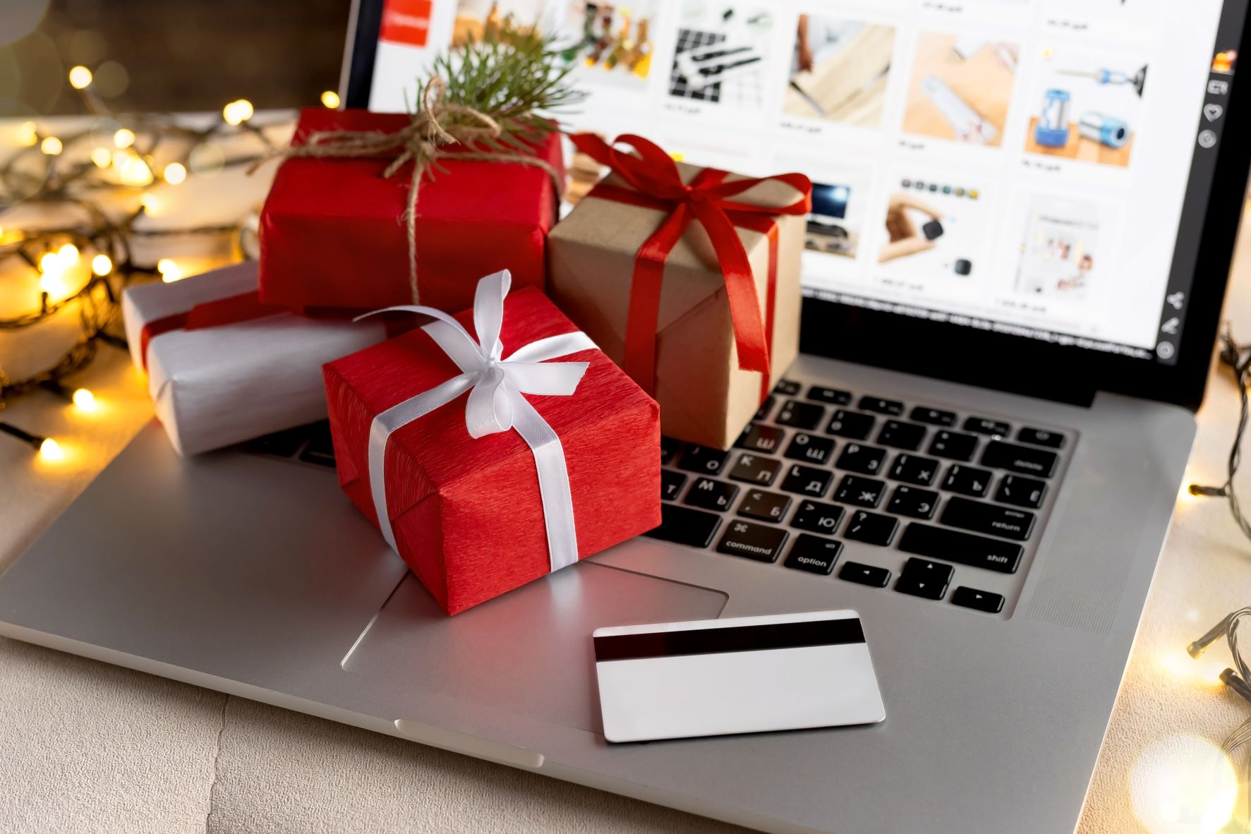 8 easy ways to boost your income over this holiday season
