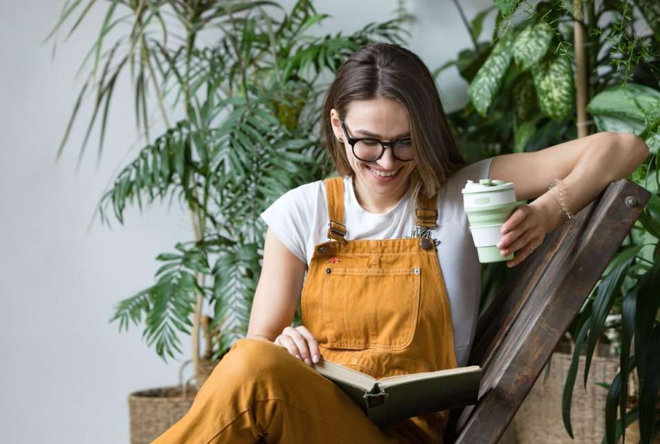 Top 7 Reads for a Blooming Side Hustle Entrepreneur thumbnail